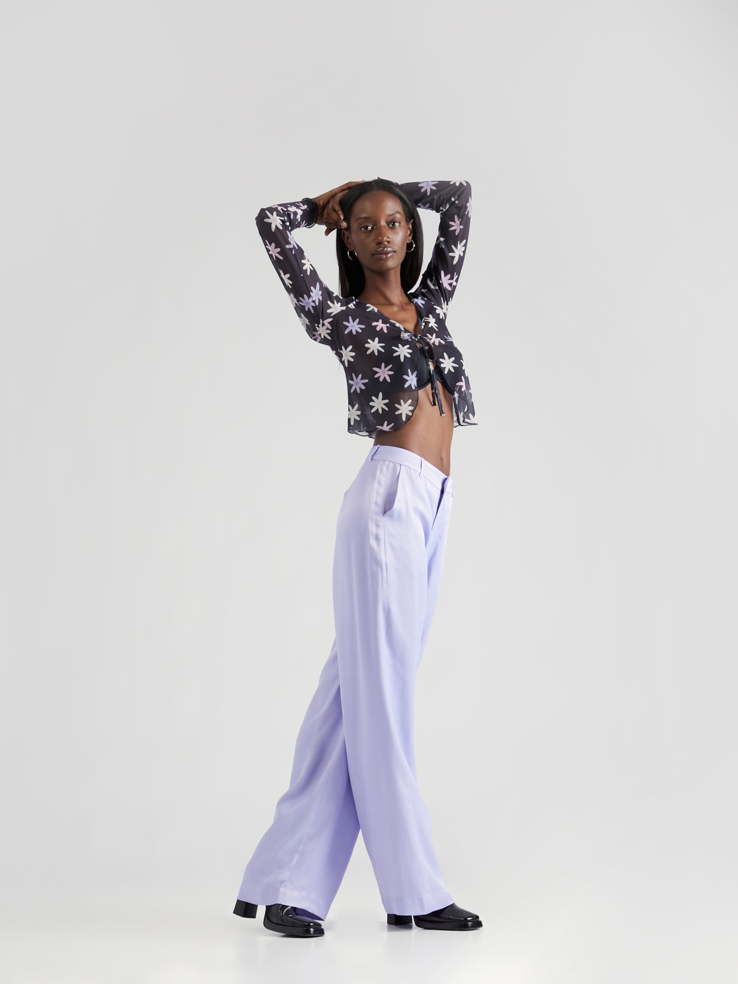 florence by mills exclusive for ABOUT YOU Loose fit Pants Spontaneity in Light Purple ABOUT YOU