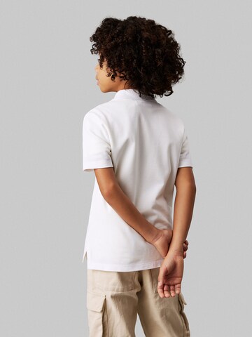 T-Shirt Calvin Klein Jeans en blanc