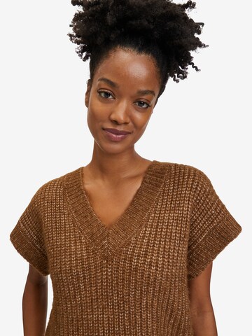 Cartoon Sweater in Brown