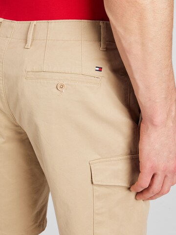 TOMMY HILFIGER Regular Cargo trousers 'Harlem 1985' in Beige