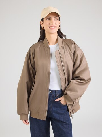 bēšs & Other Stories Starpsezonu jaka: no priekšpuses