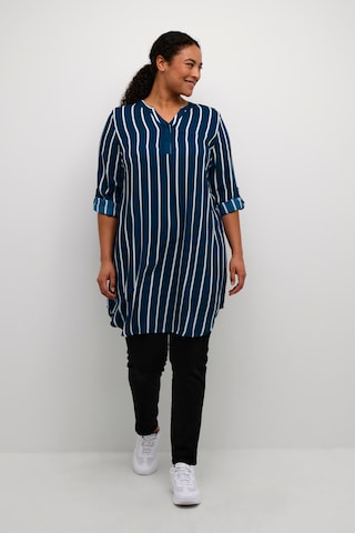 Abito camicia 'Milana' di KAFFE CURVE in blu