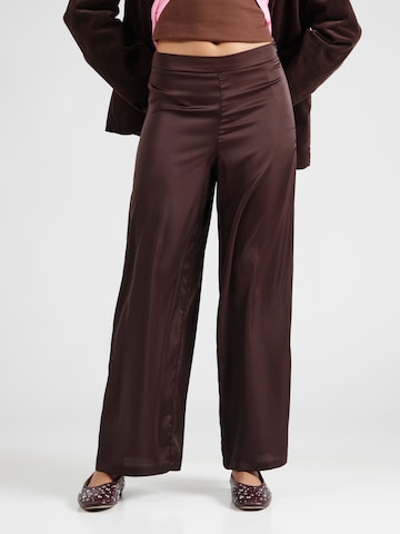 ABOUT YOU Loose fit Pants in Brown: front