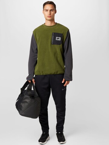 Nike Sportswear - Sweatshirt em verde