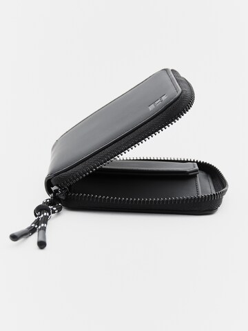 Pull&Bear Wallet in Black