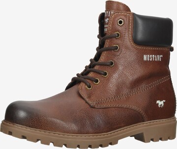 MUSTANG Lace-Up Boots in Brown: front