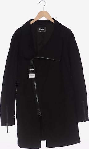 tigha Jacket & Coat in XL in Black: front