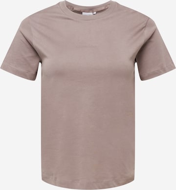 T-shirt Calvin Klein Curve en beige : devant