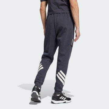 ADIDAS SPORTSWEAR Tapered Παντελόνι φόρμας 'Star Wars The Mandalorian' σε γκρι