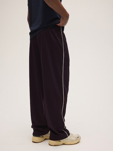 FILA Loosefit Broek 'LAVIS relaxed straight piping track pants' in Bruin