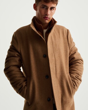 WE Fashion Between-seasons coat in Brown