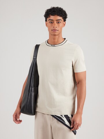 BOSS Тениска в бежово: отпред