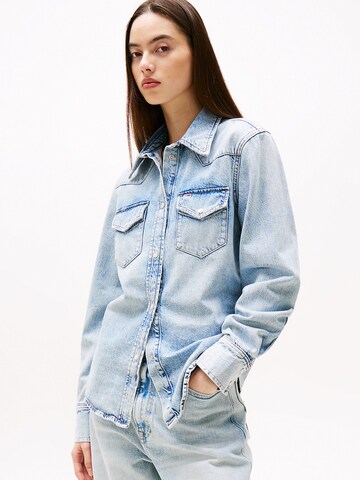 Tommy Jeans Blouse in Blauw: voorkant
