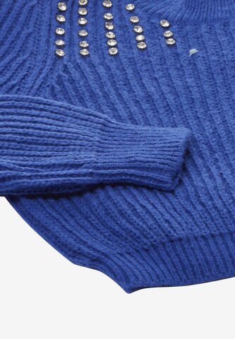 faina Sweater in Blue