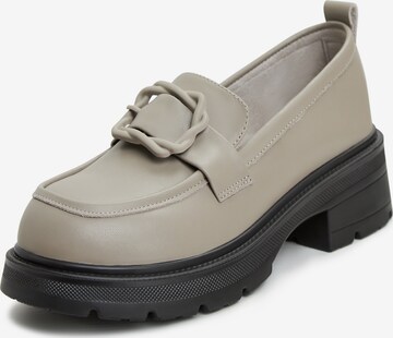 CESARE GASPARI Moccasins in Grey: front