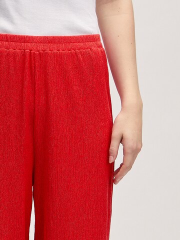 EDITED Loosefit Broek 'Isobel' in Rood