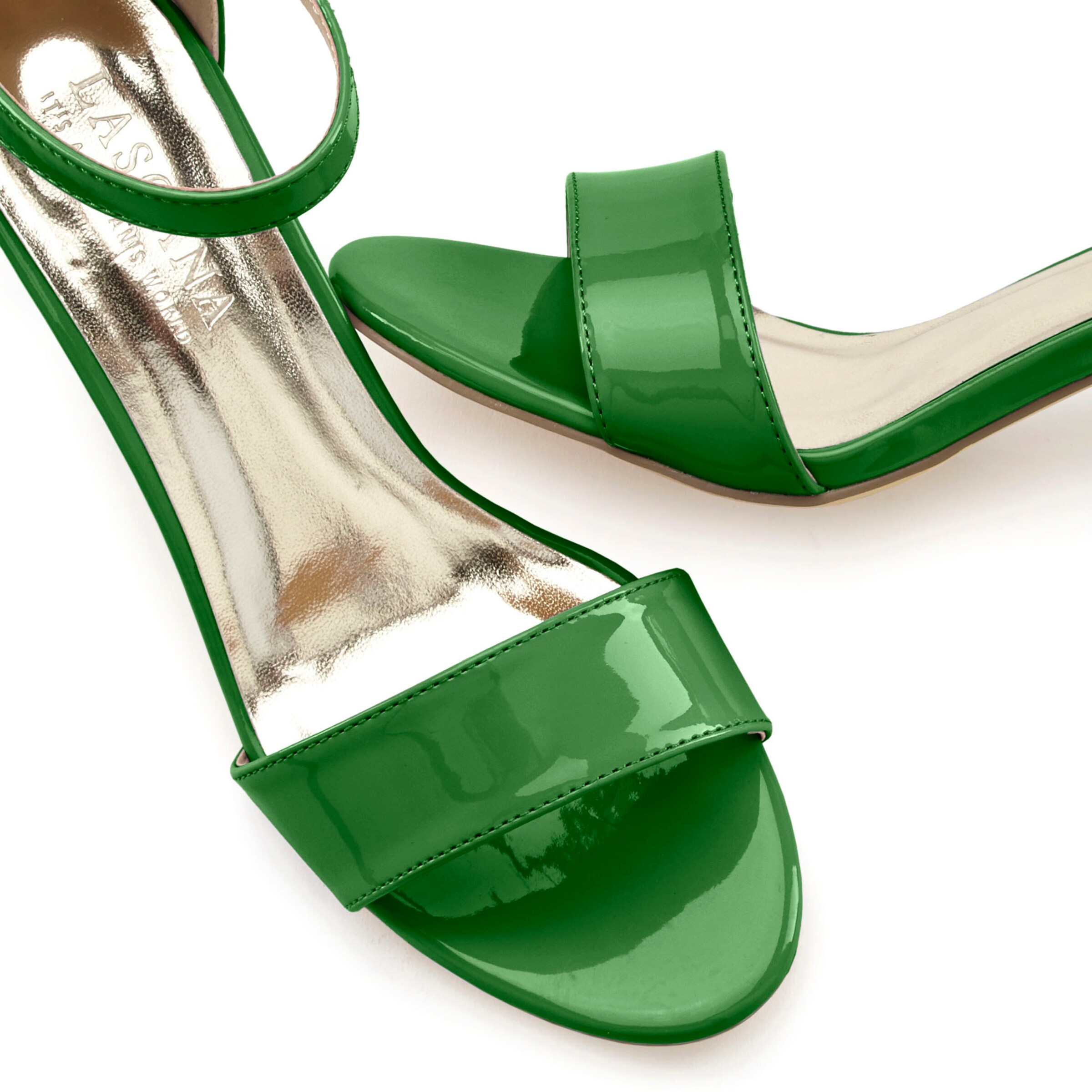 Sandales à lanières LASCANA en vert