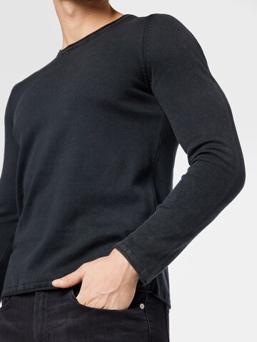 Mavi Sweater in Black