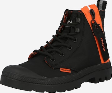 Palladium Boots 'Pampa Unlocked' in Schwarz: predná strana