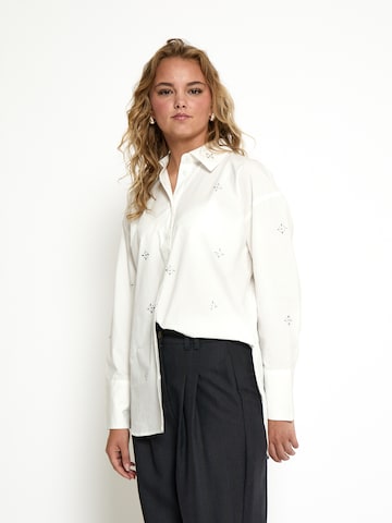 minus Shirt 'Lumi ' in White: front