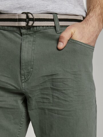 TOM TAILOR Regular Shorts 'Josh' in Grün