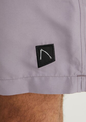 Boardshorts 'Soll' CHASIN' en violet