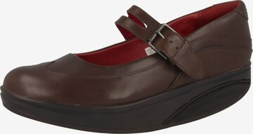 MBT Ballet Flats in Brown: front