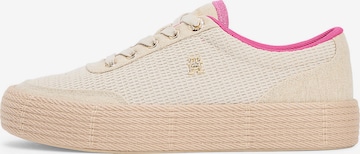 Baskets basses TOMMY HILFIGER en beige : devant