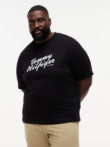 Tommy Hilfiger Big & Tall - Camiseta en negro: frente
