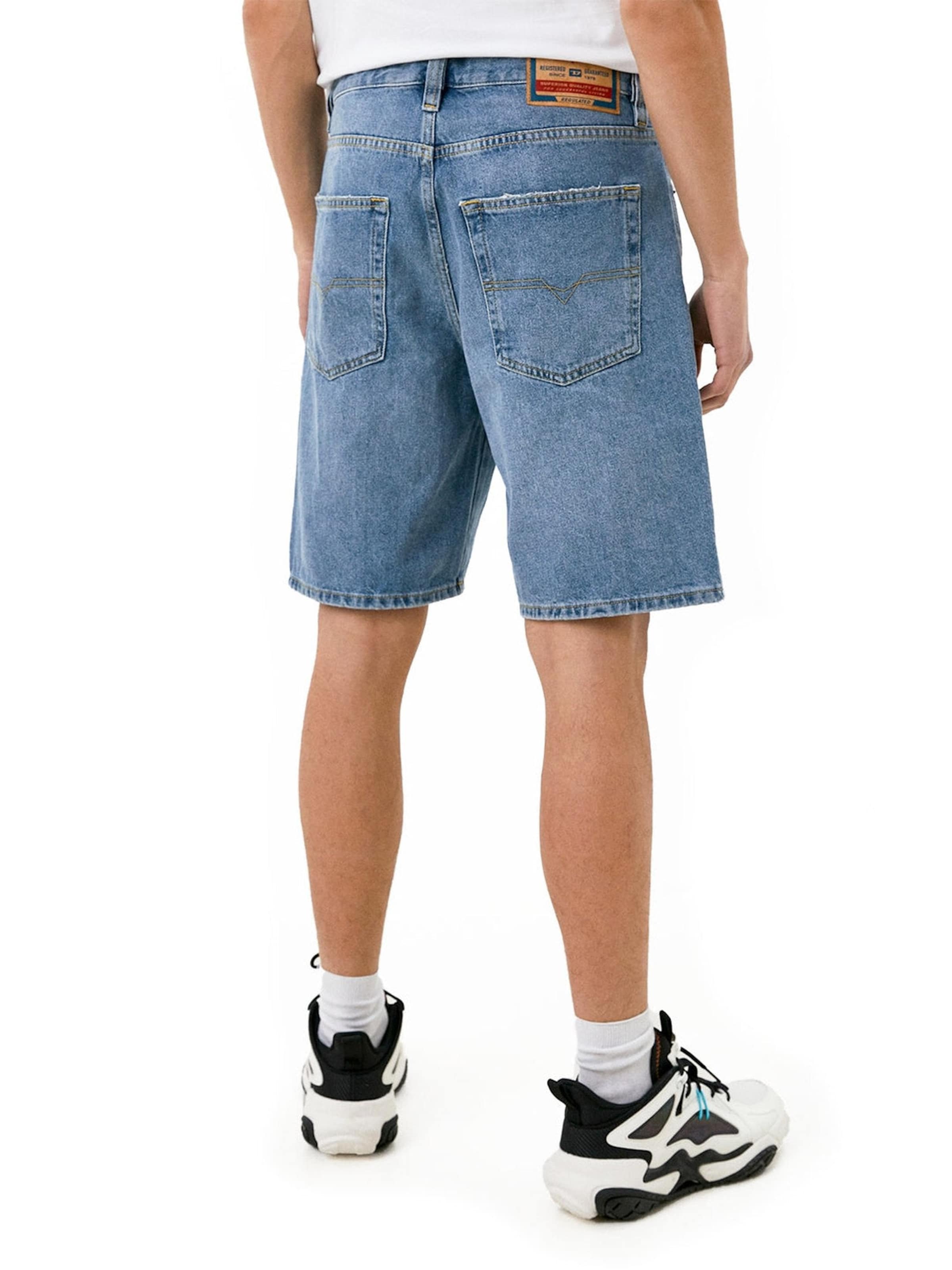regular Jeans 'REGULAR-SHORT' di DIESEL in blu