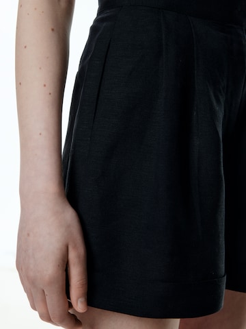 EDITED Regular Pleat-front trousers 'Kaipo' in Black