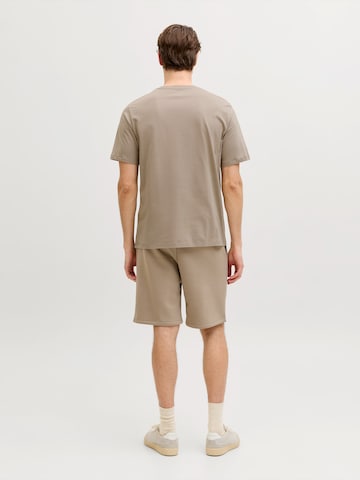 JJ Rebel Футболка 'JREBZACK' в Бежевый