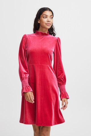b.young - Vestido en rosa: frente