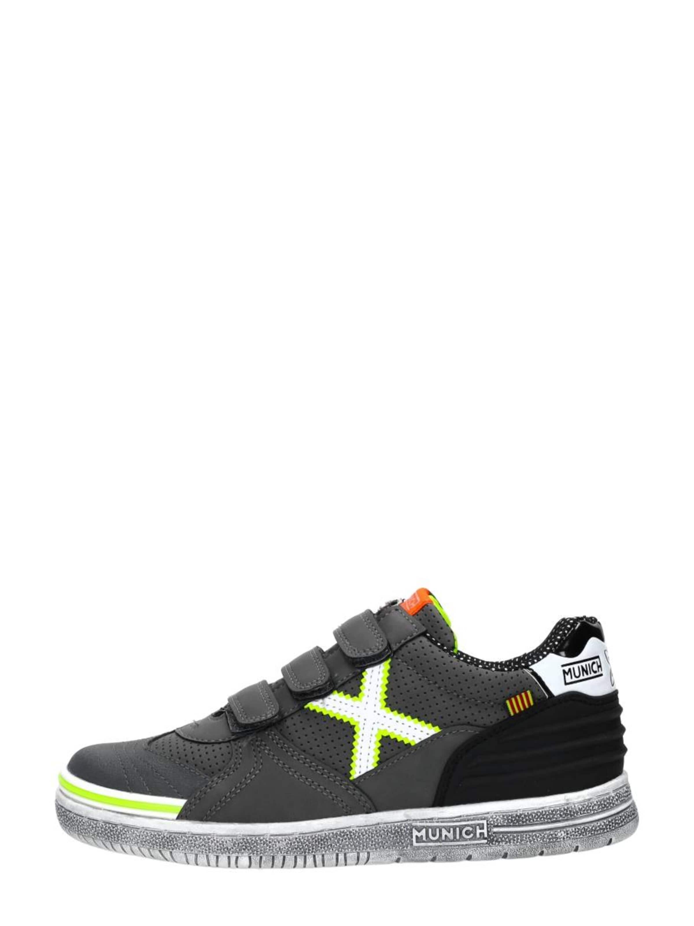 MUNICH Sneakers 'Klittenband Laag' in Grey: front