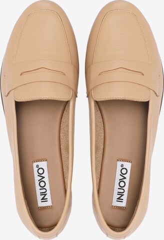 INUOVO Classic Flats in Brown