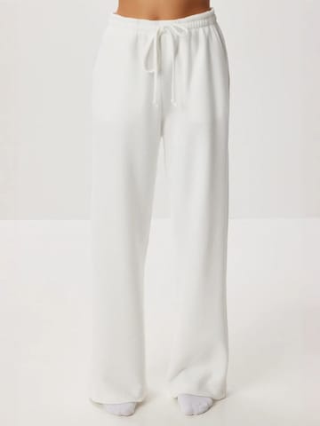 Wide leg Pantaloni 'Hose' di Happiness İstanbul in beige
