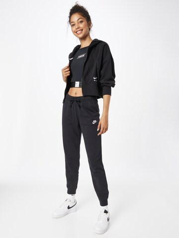 Effilé Pantalon Nike Sportswear en noir