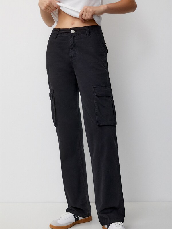 Pull&Bear Loose fit Cargo Pants in Black