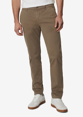 Effilé Pantalon chino 'Osby' Marc O'Polo en marron : devant