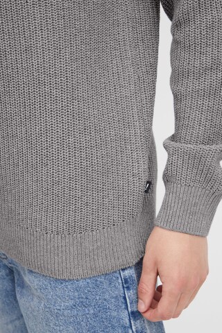 !Solid Pullover in Grau