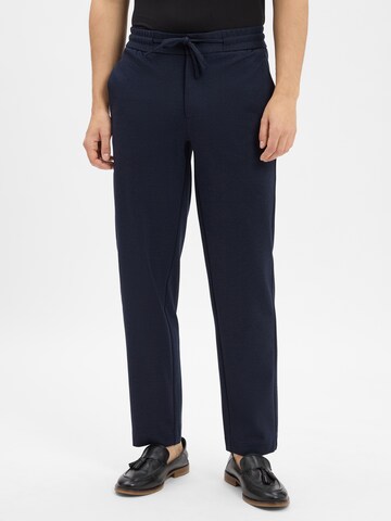 Lindbergh Regular Broek in Blauw: voorkant