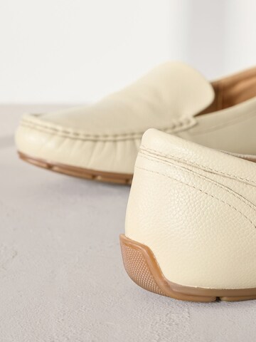 Next Loafer 'Forever Comfort' värissä valkoinen