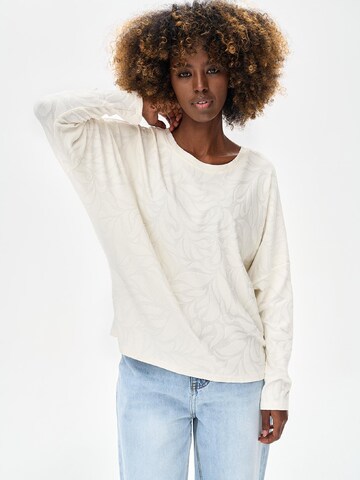 Blue Shadow Bluse‌‌‌‌‌ in Beige: Vorderseite