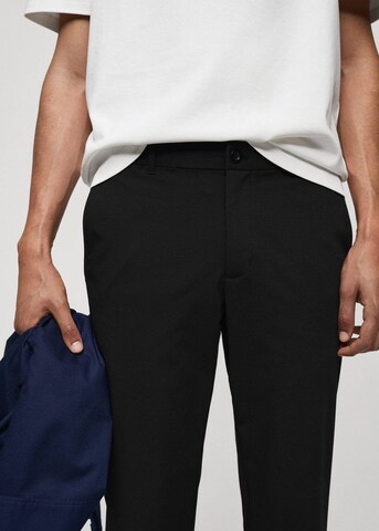 MANGO MAN Slim fit Pleated Pants 'Bologna' in Black