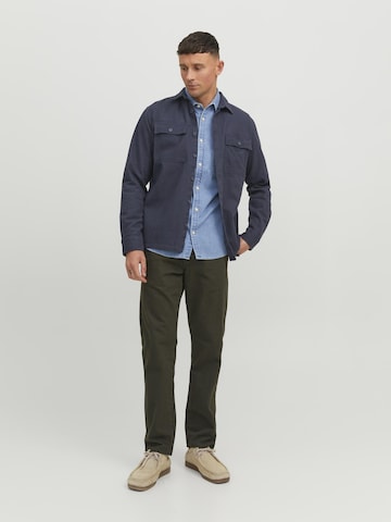 R.D.D. ROYAL DENIM DIVISION Loosefit Chino ' RE 750' in Groen