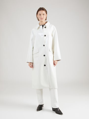 Nasty Gal Between-Seasons Coat in White: front