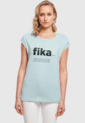 Mister Tee Shirt 'Fika Definition' in Blauw: voorkant