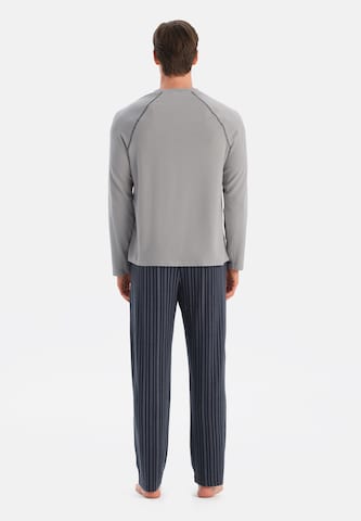 Dagi - Pijama largo en gris