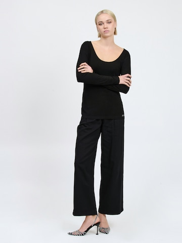 Influencer Shirt in Schwarz