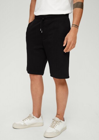 s.Oliver Loosefit Shorts in Schwarz: Vorderseite